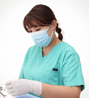 歯科衛生士 篠﨑 亜衣